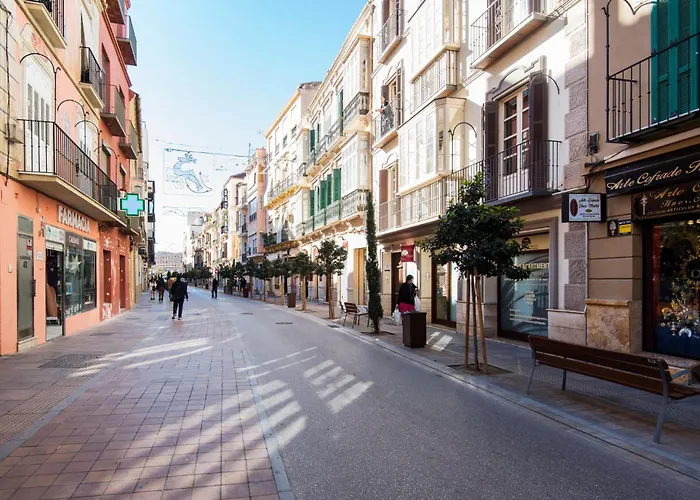 New For Couples Malaga Center Tour