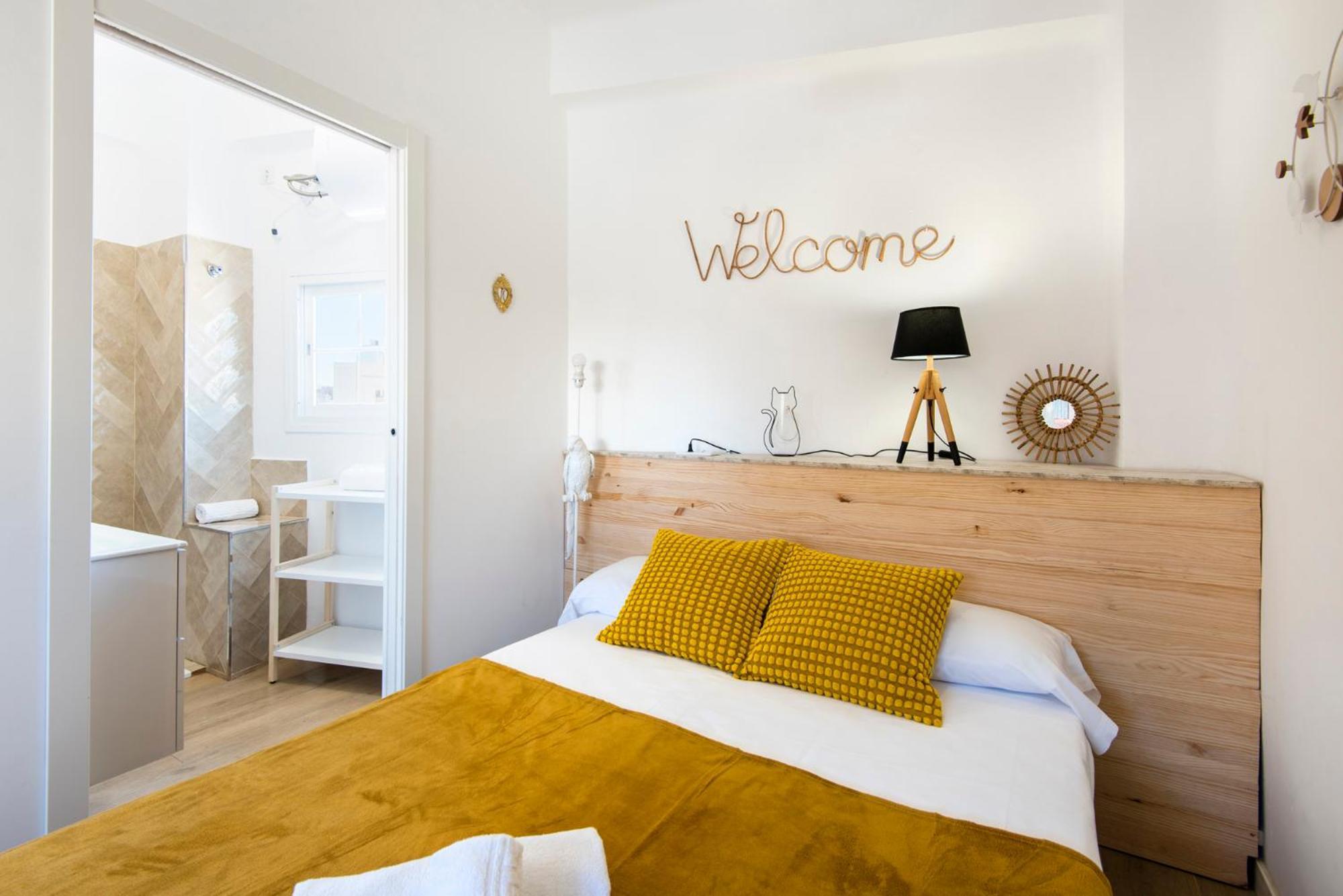 New For Couples Center Tour Apartment *