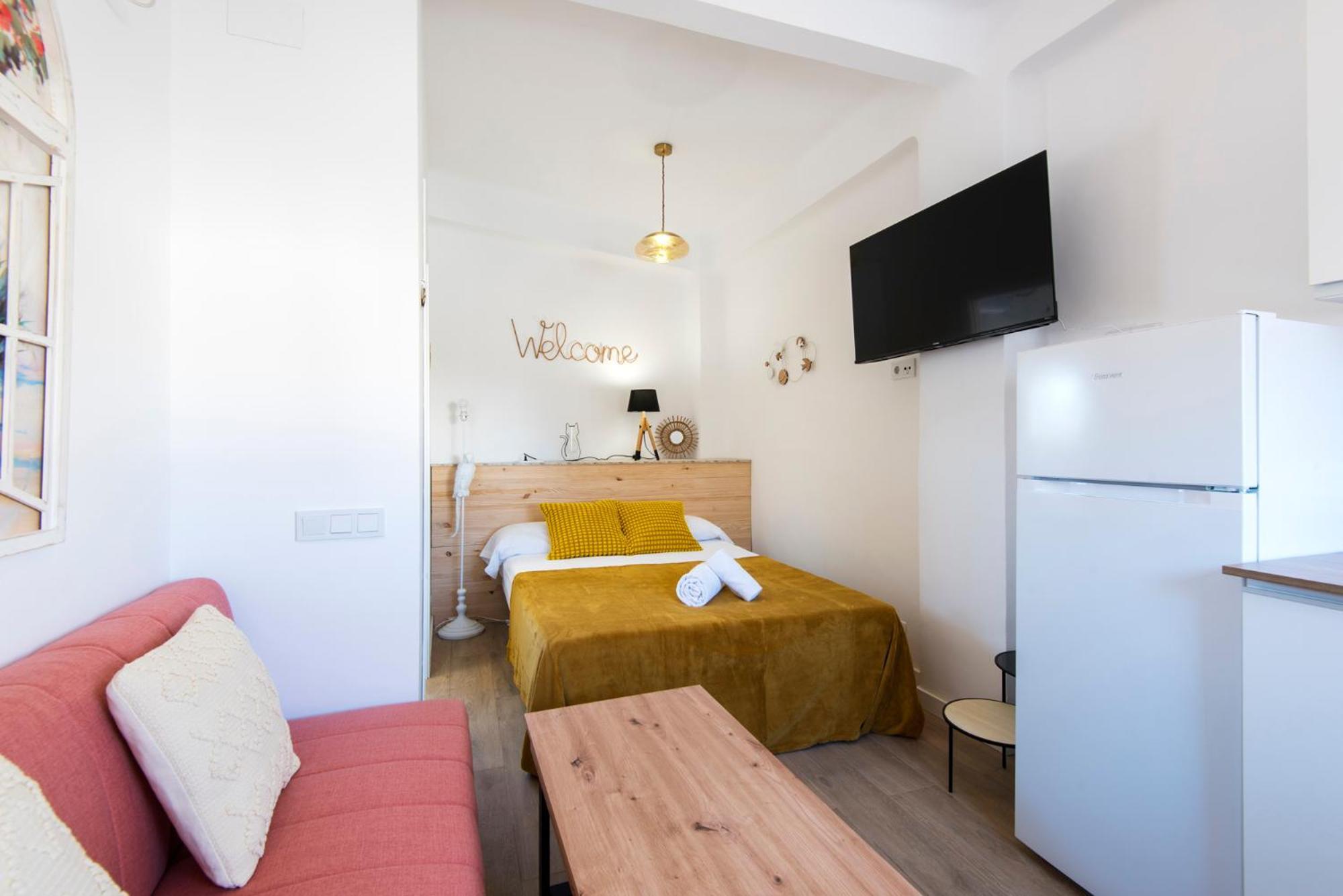 Appartement New For Couples Center Tour